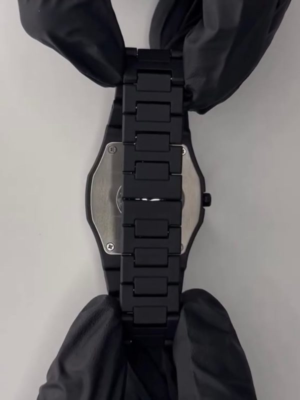 "Full Black Aura Quartz Watch - close up of watch face and dial" Trendiiz, Trendiz